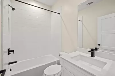 9873 Macarthur Blvd F, Oakland, CA 94605 - Photo 15