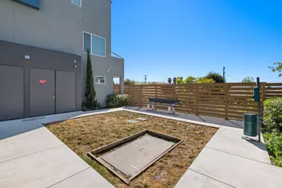 9873 Macarthur Blvd F, Oakland, CA 94605 - Photo 27