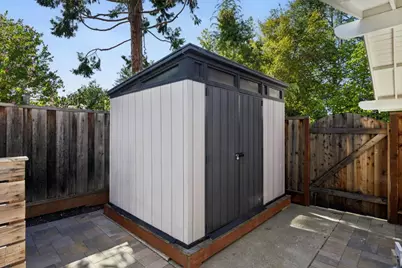 13120 Via Madronas Dr, Saratoga, CA 95070 - Photo 35