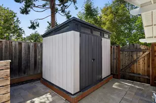 13120 Via Madronas Dr, Saratoga, CA 95070 - Photo 35