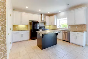 1890 Calistoga Dr, Hollister, CA 95023 - Photo 9