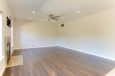 1890 Calistoga Dr, Hollister, CA 95023 - Photo 13