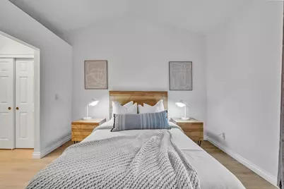 1654 Parkview Green Cir, San Jose, CA 95131 - Photo 13