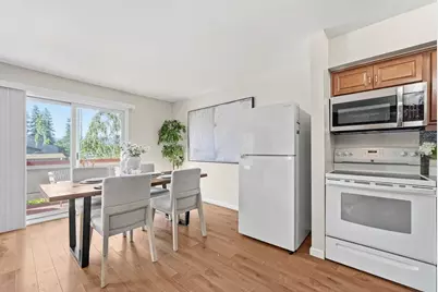 701 N Rengstorff 7, Mountain View, CA 94043 - Photo 11