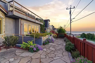 2974 E Cliff Dr, Santa Cruz, CA 95062 - Photo 57