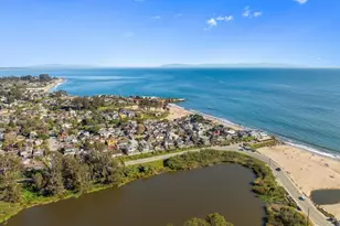 2974 E Cliff Dr, Santa Cruz, CA 95062 - Photo 3