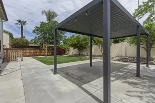 2031 Serene Dr, Hollister, CA 95023 - Photo 43