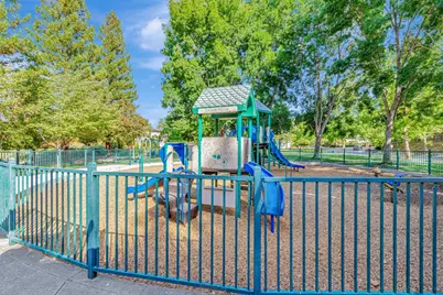 7532 Strath Pl, Gilroy, CA 95020 - Photo 51