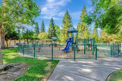 7532 Strath Pl, Gilroy, CA 95020 - Photo 41