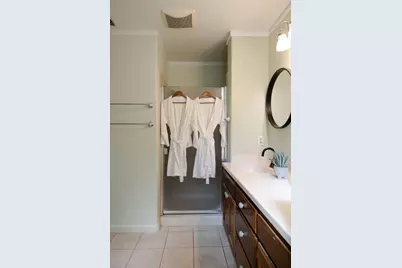 501 Bobbys Ln, Hollister, CA 95023 - Photo 17