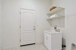 2140 Garnet Wy, Hollister, CA 95023 - Photo 25