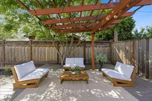 1547 Crespi Dr, San Jose, CA 95129 - Photo 23