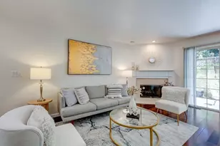 20667 Gardenside, Cupertino, CA 95014 - Photo 5