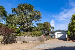 922 Maple St, Pacific Grove, CA 93950 - Photo 57