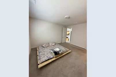 715 Alicante Dr, Hollister, CA 95023 - Photo 13