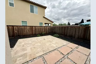 715 Alicante Dr, Hollister, CA 95023 - Photo 13