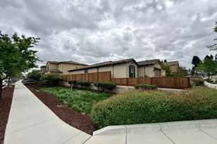 715 Alicante Dr, Hollister, CA 95023 - Photo 3