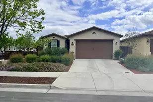 715 Alicante Dr, Hollister, CA 95023 - Photo 1