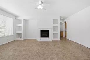 2076 Venezia St, Los Banos, CA 93635 - Photo 11