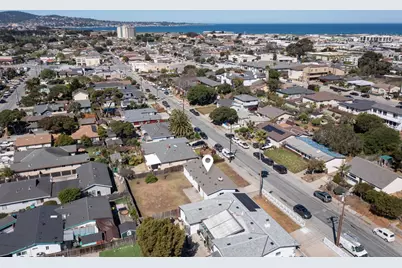 1048 Hamilton Ave, Seaside, CA 93955 - Photo 3