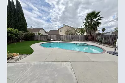 1701 Hemlock Ct, Hollister, CA 95023 - Photo 33