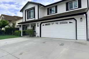 1701 Hemlock Ct, Hollister, CA 95023 - Photo 3