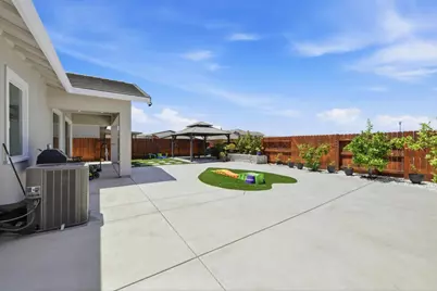 9060 Horvath St, Elk Grove, CA 95624 - Photo 37