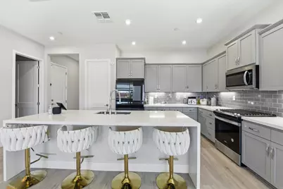9060 Horvath St, Elk Grove, CA 95624 - Photo 15