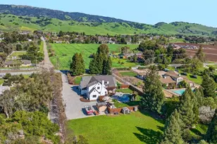 12575 Foothill Ave, San Martin, CA 95046 - Photo 7