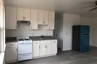 672 Irwin Ln, Santa Rosa, CA 95401 - Photo 11
