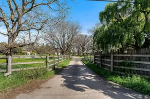 672 Irwin Ln, Santa Rosa, CA 95401 - Photo 3