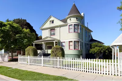 712 West St, Hollister, CA 95023 - Photo 3