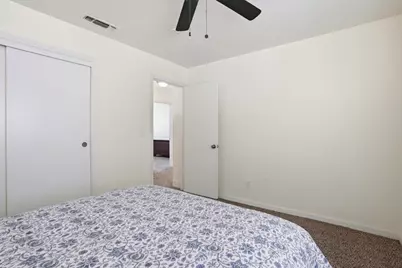 3227 Dewey, Fresno, CA 93722 - Photo 23
