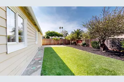 215 Wisteria Dr, East Palo Alto, CA 94303 - Photo 21