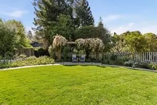 415 Oak Ct, Menlo Park, CA 94025 - Photo 33