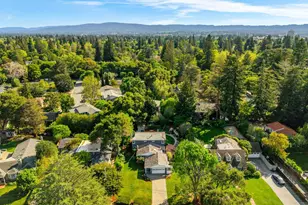 415 Oak Ct, Menlo Park, CA 94025 - Photo 41