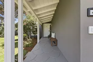 415 Oak Ct, Menlo Park, CA 94025 - Photo 3