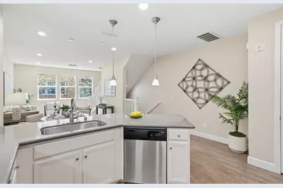 478 Rialto Pl, San Jose, CA 95128 - Photo 3