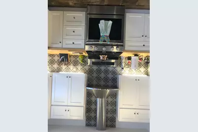 10864 Peerless Ct, Oakland, CA 94603 - Photo 9