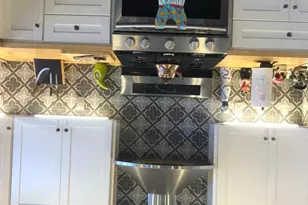 10864 Peerless Ct, Oakland, CA 94603 - Photo 9