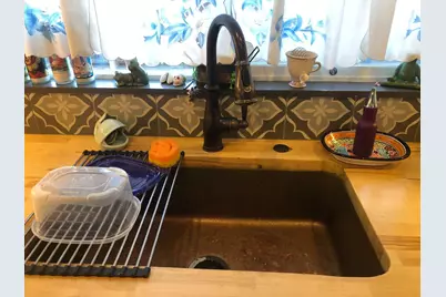 10864 Peerless Ct, Oakland, CA 94603 - Photo 11