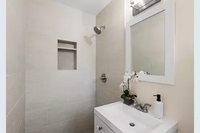 966 Chelan Dr, Sunnyvale, CA 94087 - Photo 17