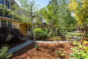 25550 Moody Rd, Los Altos Hills, CA 94022 - Photo 39