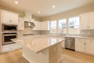 613 Santa Lucia Wy, Marina, CA 93933 - Photo 5