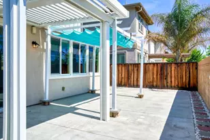 2360 Aerostar Way, Sacramento, CA 95834 - Photo 35