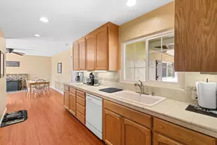 1832 Calistoga Dr, San Jose, CA 95124 - Photo 11