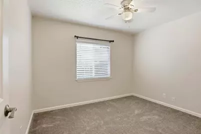215 Eastman St, Hayward, CA 94544 - Photo 23