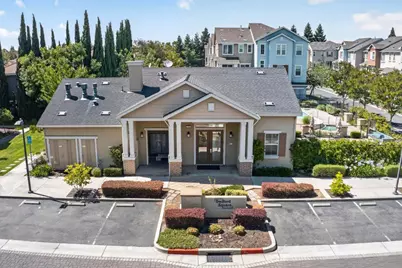 461 Bedford Loop, Mountain View, CA 94043 - Photo 3