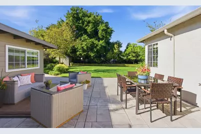 20571 Sunrise Dr, Cupertino, CA 95014 - Photo 31