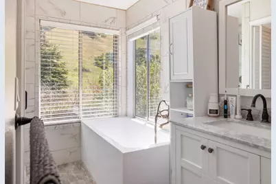 17554 Sugarmill Rd, Salinas, CA 93908 - Photo 21